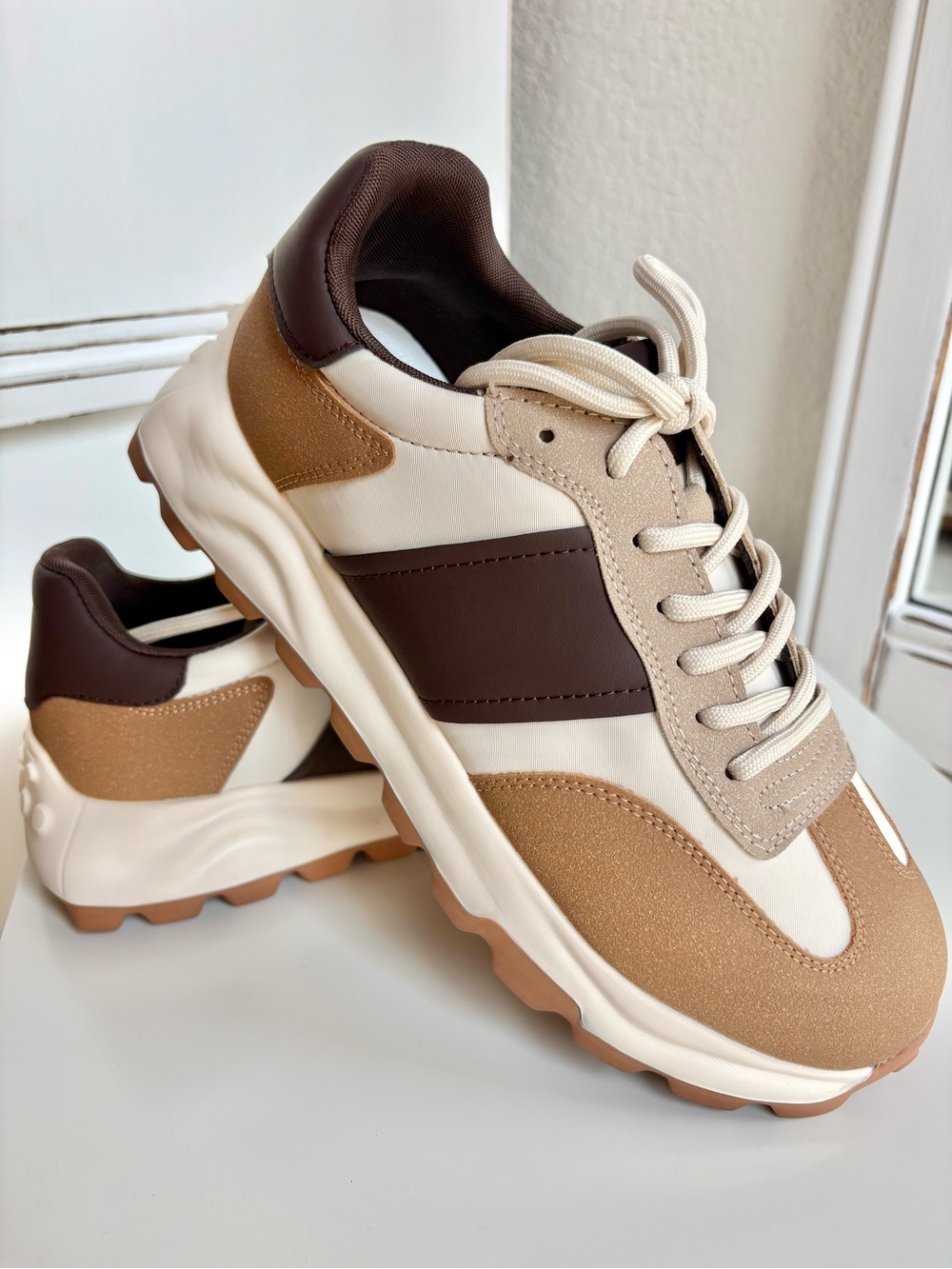 Casual Chunky Sneaker - Beige & Brown